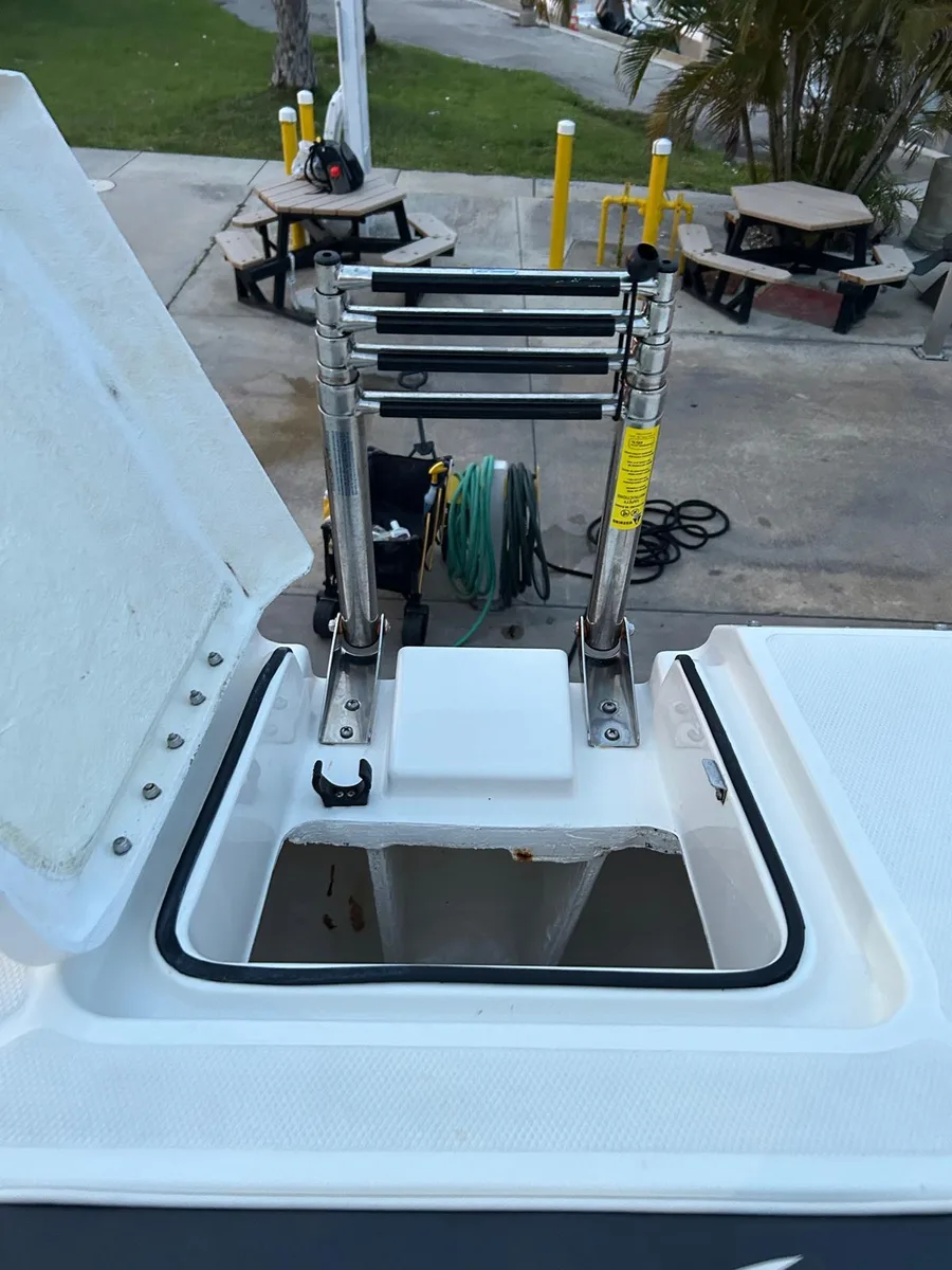 Hull restoration, Bayliner 22ft, Panama City FL