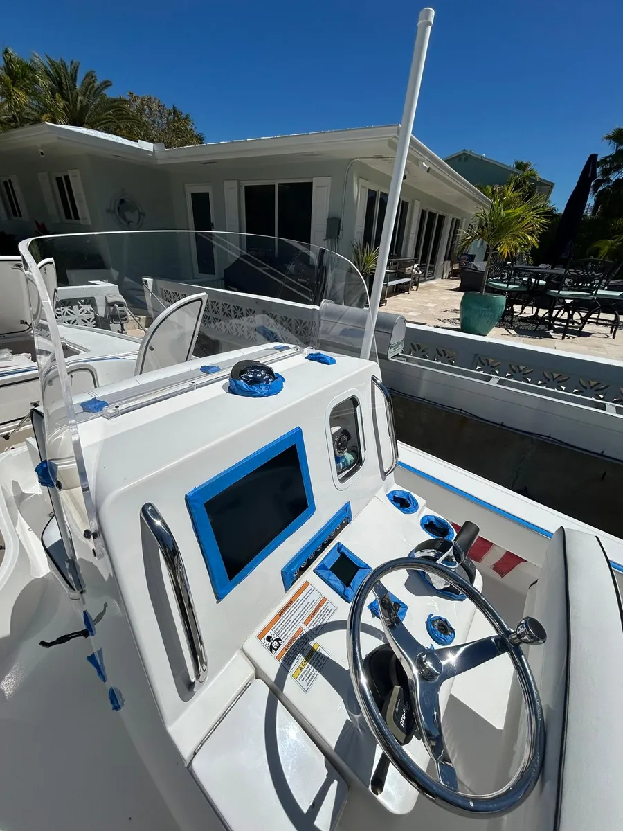Marine detailing, Contender 26 Bay, Panama City FL — 1
